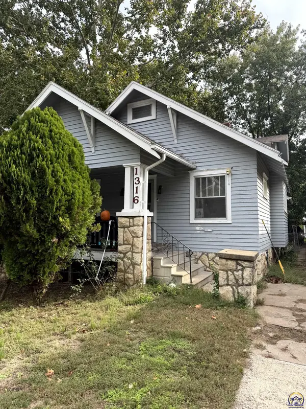 1316 SW Wayne AVE, Topeka, KS 66604