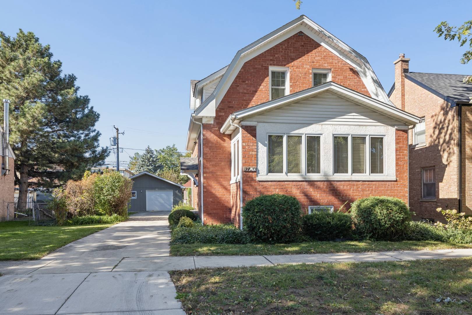 3720 Arthur AVE, Brookfield, IL 60513