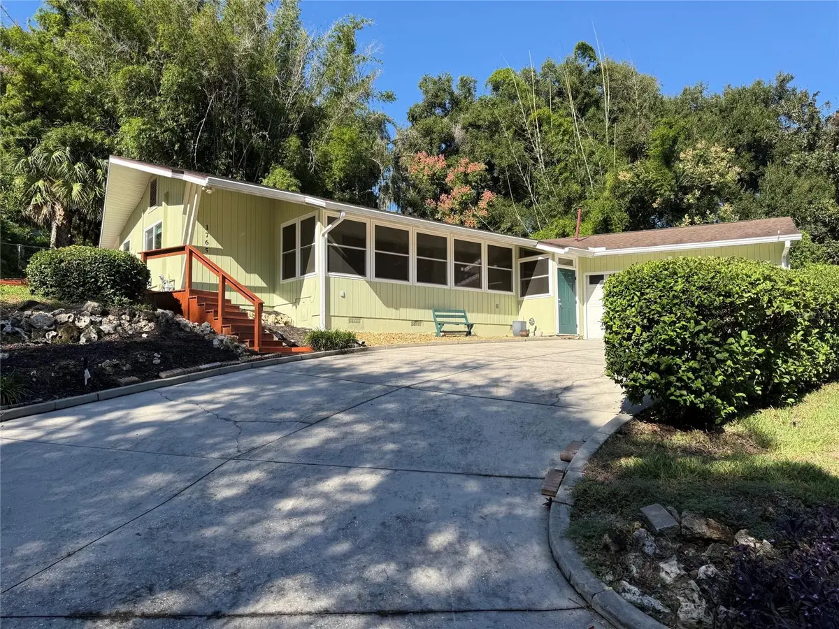 1765 HILLTOP DR, Mount Dora, FL 32757