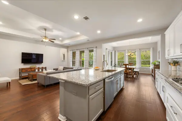 953 Catalina LN, Austin, TX 78737