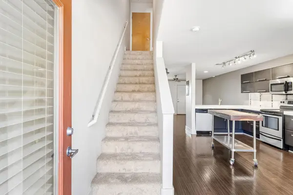 1101 Grove BLVD #106, Austin, TX 78741