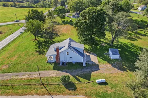 15140 B HWY, Platte City, MO 64079