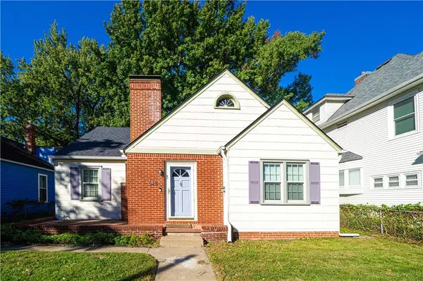 628 24th ST, St Joseph, MO 64501