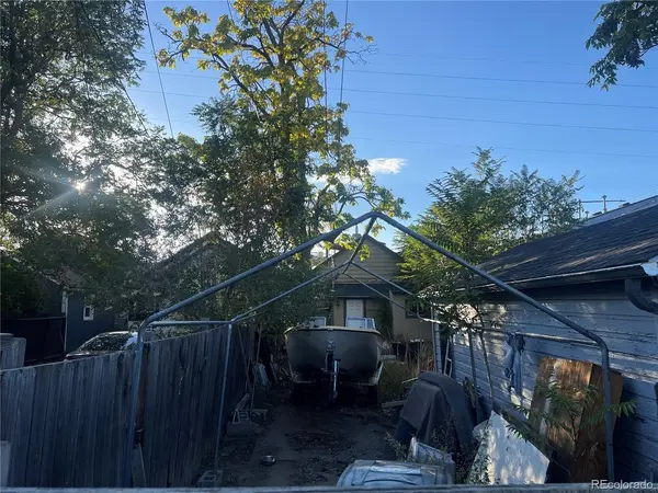 4684 York, Denver, CO 80216