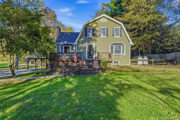 30 Lomala RD, Hopewell Junction, NY 12533