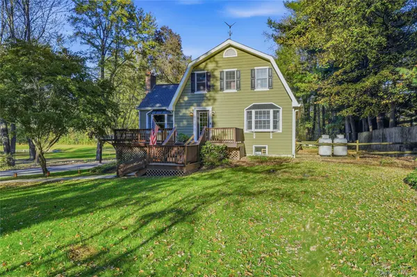 30 Lomala RD, Hopewell Junction, NY 12533