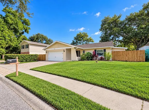 1231 ROSEWOOD ST, Largo, FL 33770