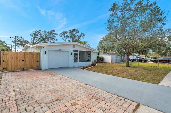 2238 13TH AVE SW, Largo, FL 33770