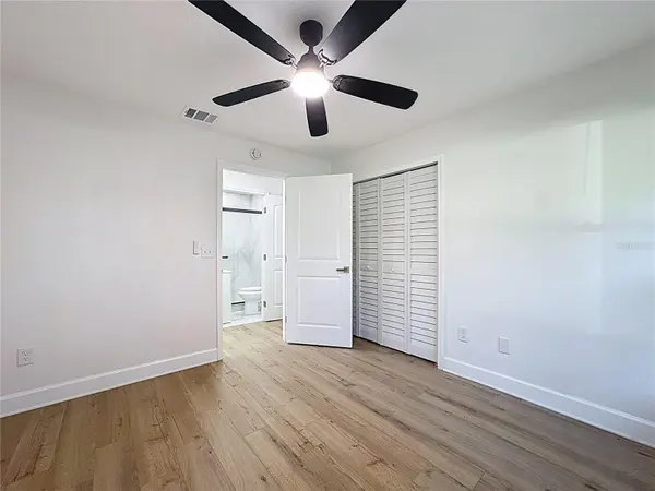 360 MISSION RD, Oviedo, FL 32765