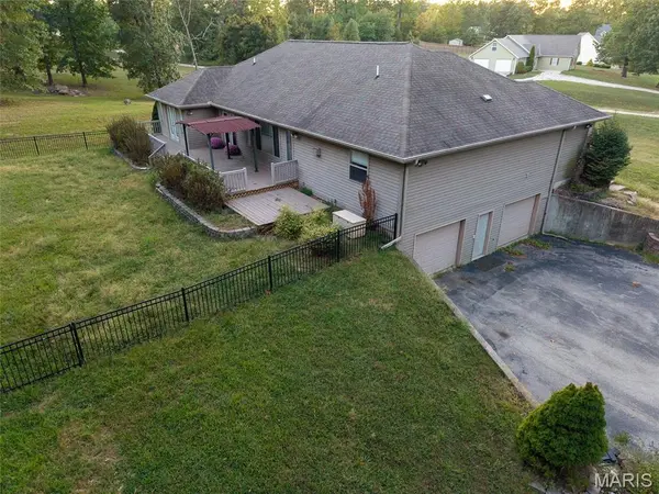 7584 Private Road 2453, West Plains, MO 65775