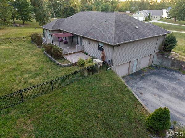 7584 Private Road 2453, West Plains, MO 65775
