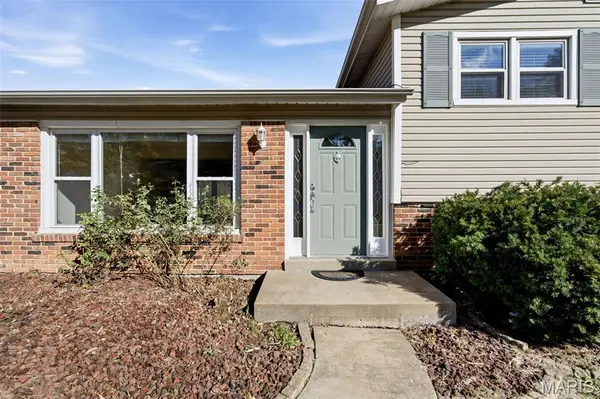 1207 Fieldhurst DR, Ballwin, MO 63011