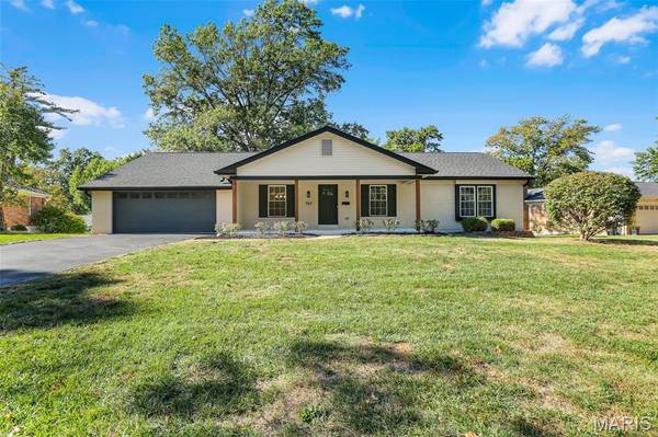 741 Dougherty PL, Kirkwood, MO 63122