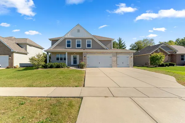 20913 Lakewoods LN, Shorewood, IL 60404