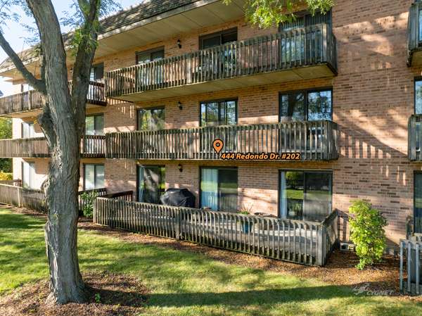 444 Redondo DR #202, Downers Grove, IL 60516