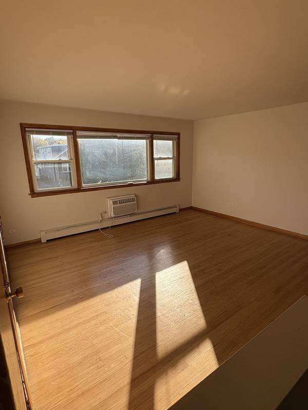 420 Beach AVE #2C, La Grange Park, IL 60526