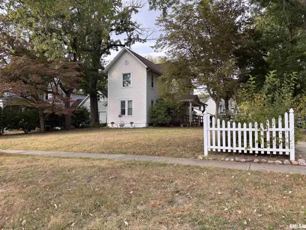 1501 N 4TH ST, Springfield, IL 62702-2609