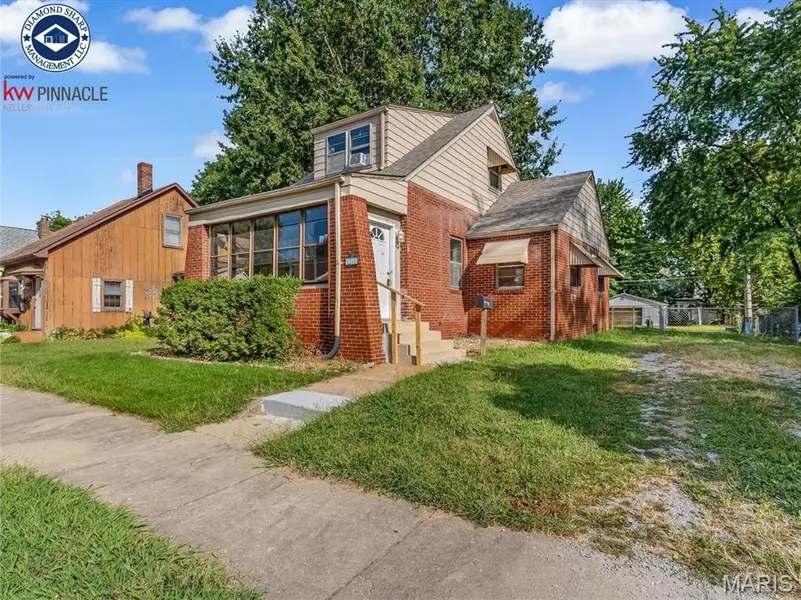 1210 N Church ST, Belleville, IL 62221
