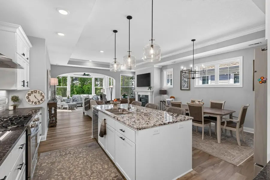 18043 38th PL N, Plymouth, MN 55446