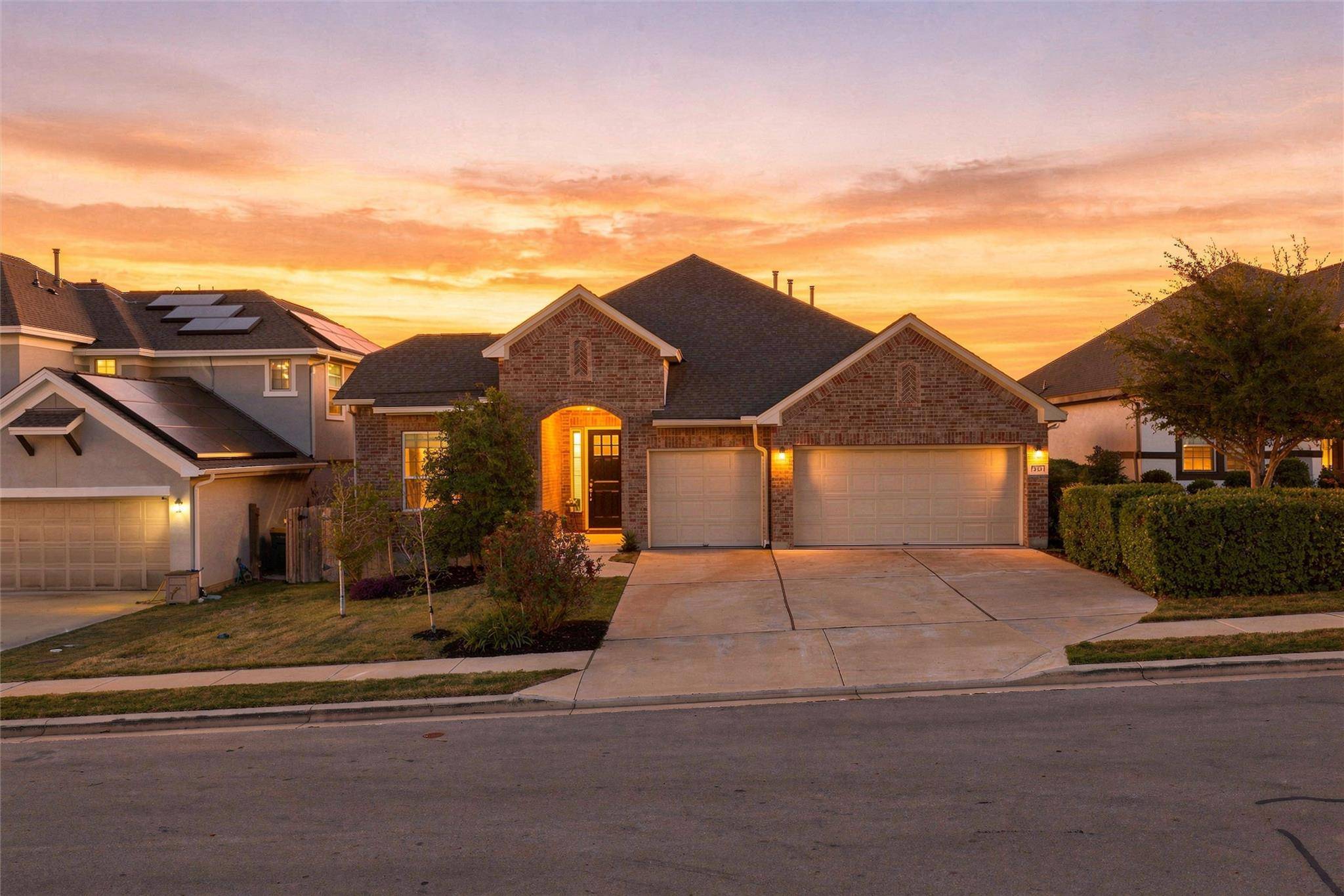 533 Founders RDG, Dripping Springs, TX 78620