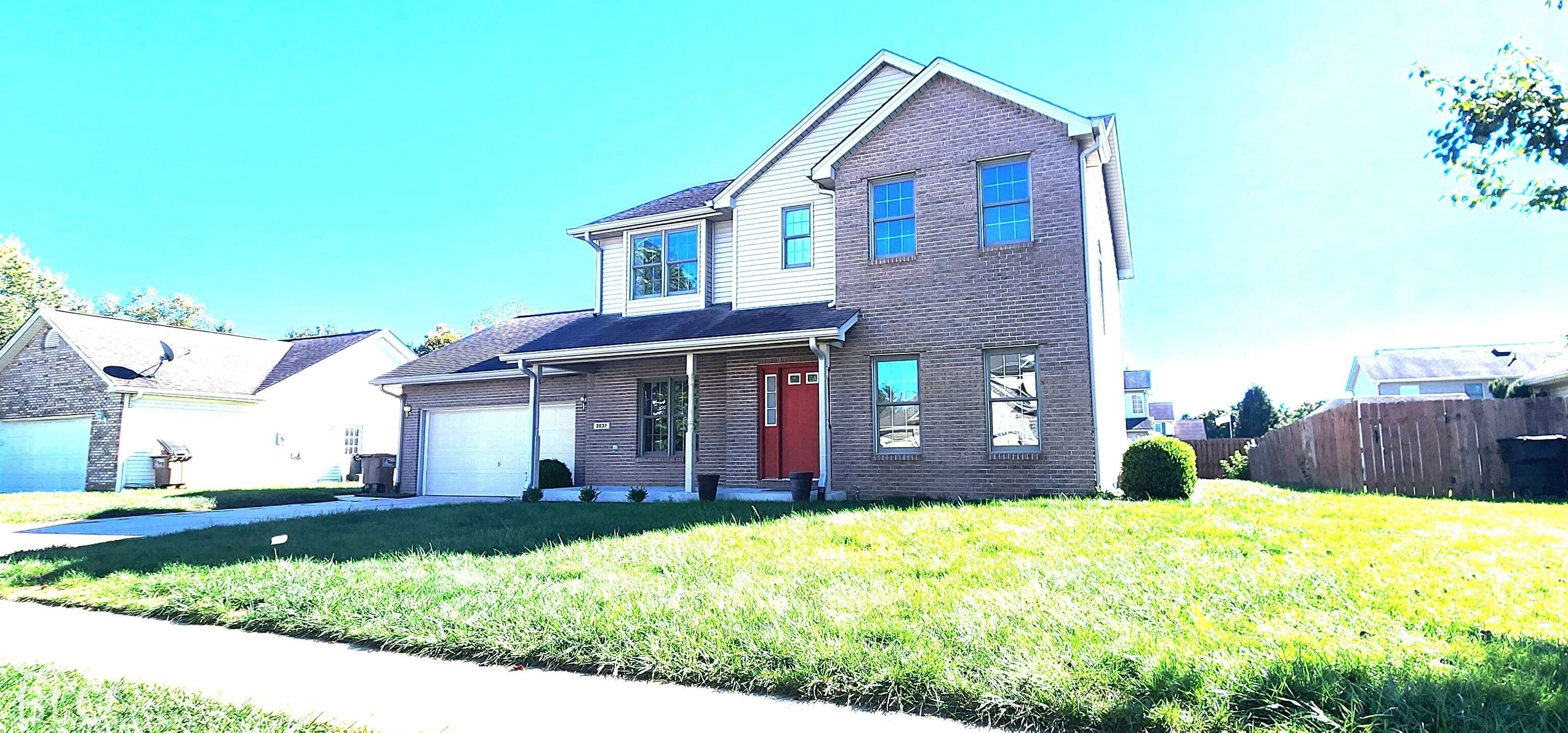 2037 Pinewood DR, Columbus, IN 47203