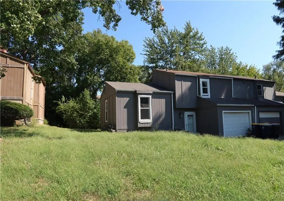 9525 Manning AVE, Kansas City, MO 64134