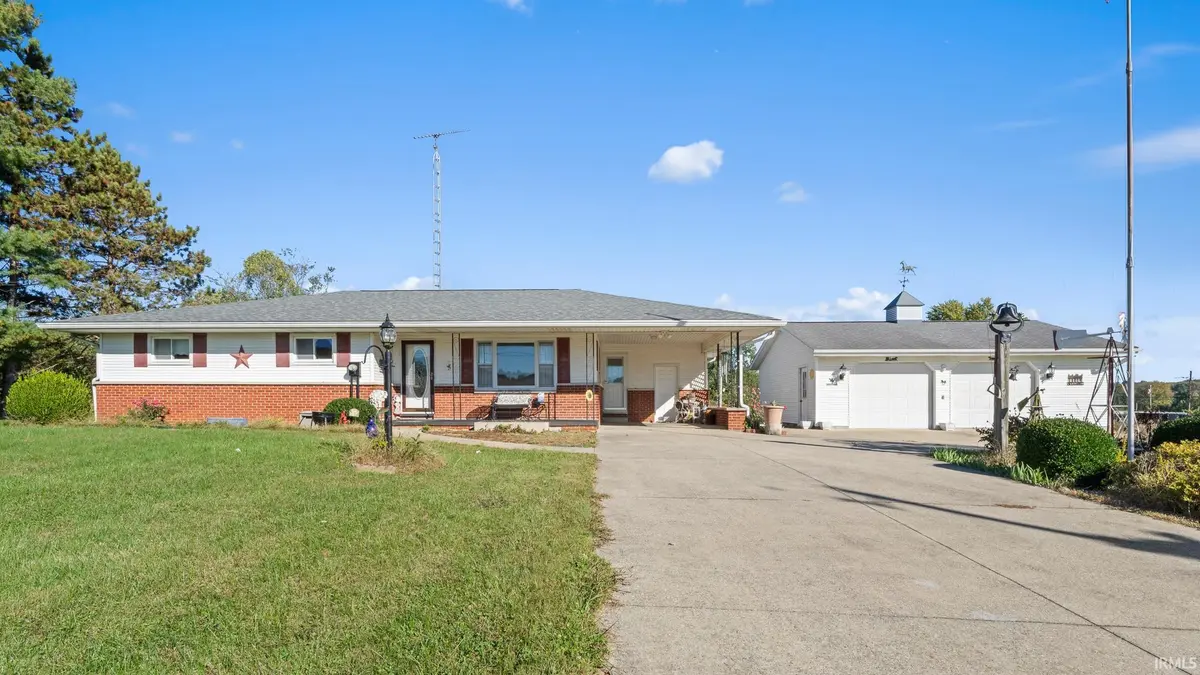 2989 Rariden HL, Mitchell, IN 47446
