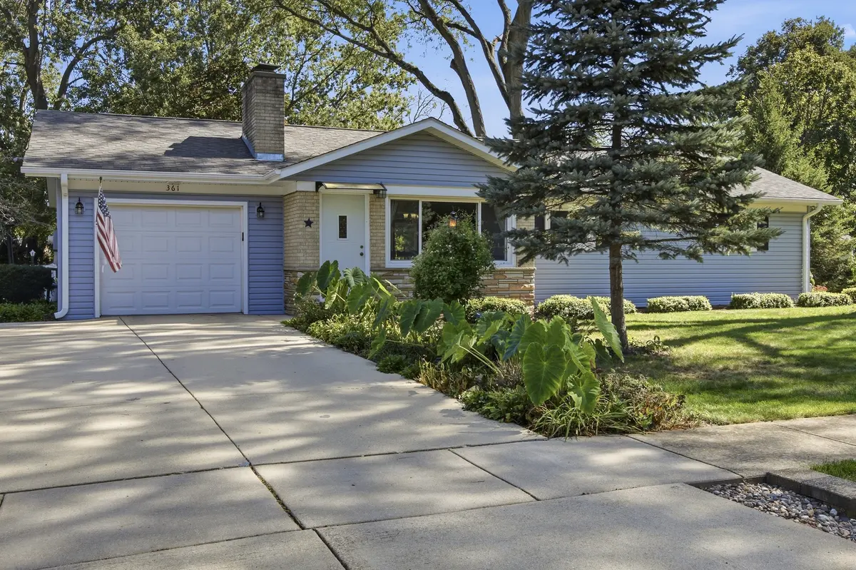 0S361 Park ST, Winfield, IL 60190