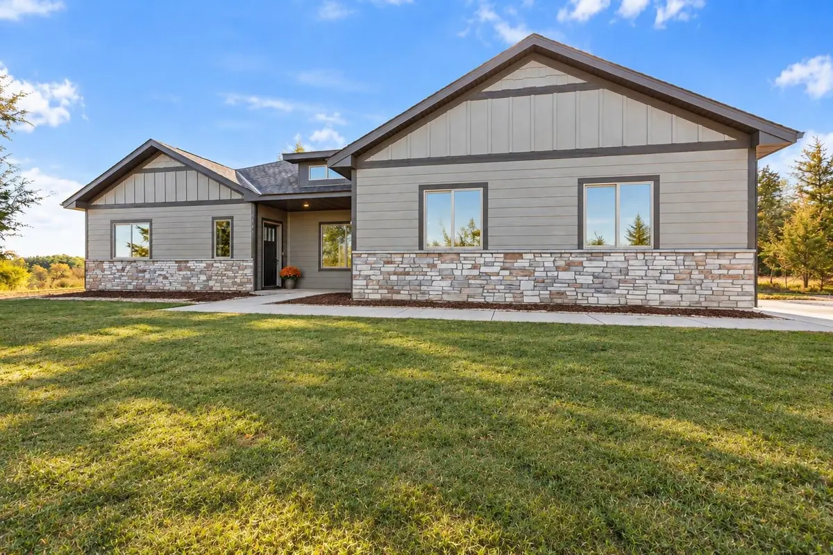1191 208th ST E, Clearwater, MN 55320