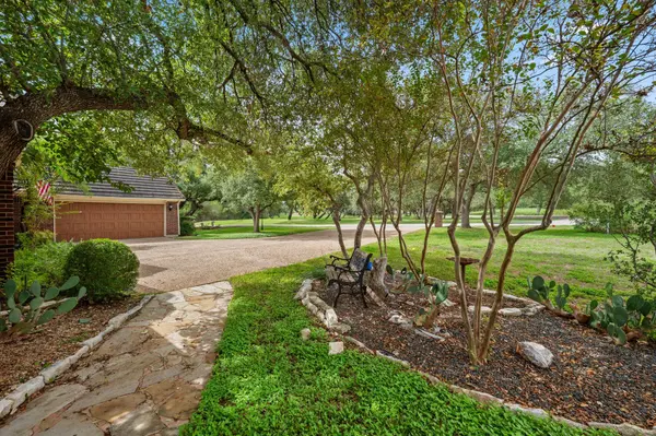 209 El Rio DR, Lakeway, TX 78734