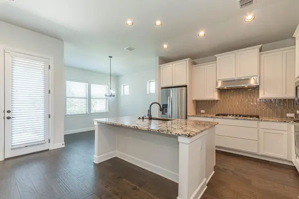 404 Flying Orchid DR, San Marcos, TX 78666