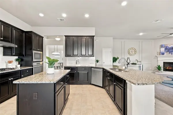 533 Founders RDG, Dripping Springs, TX 78620