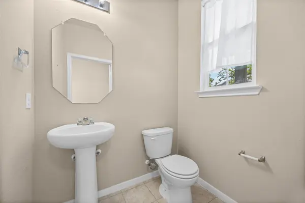 1700 Arborside DR, Austin, TX 78754