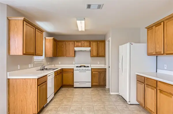 111 Pentire WAY, Hutto, TX 78634