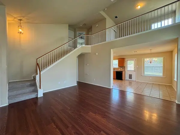 1005 Gentry DR, Leander, TX 78641
