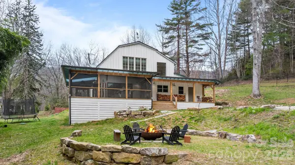 85 Hillcrest DR, Highlands, NC 28741