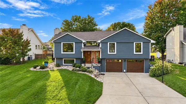 612 SE CUMBERLAND DR, Lee's Summit, MO 64063