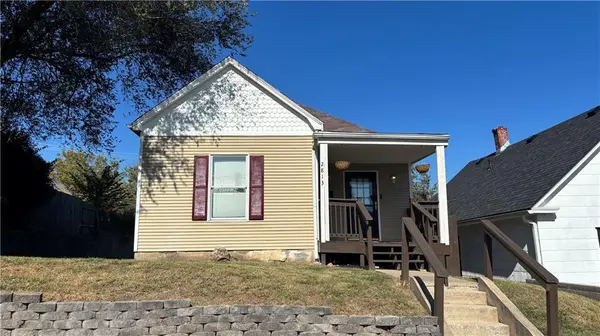 2813 Penn ST, St Joseph, MO 64507