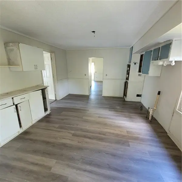 11909 E Kentucky AVE, Sugar Creek, MO 64054