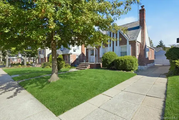53-11 214th ST, Bayside, NY 11364