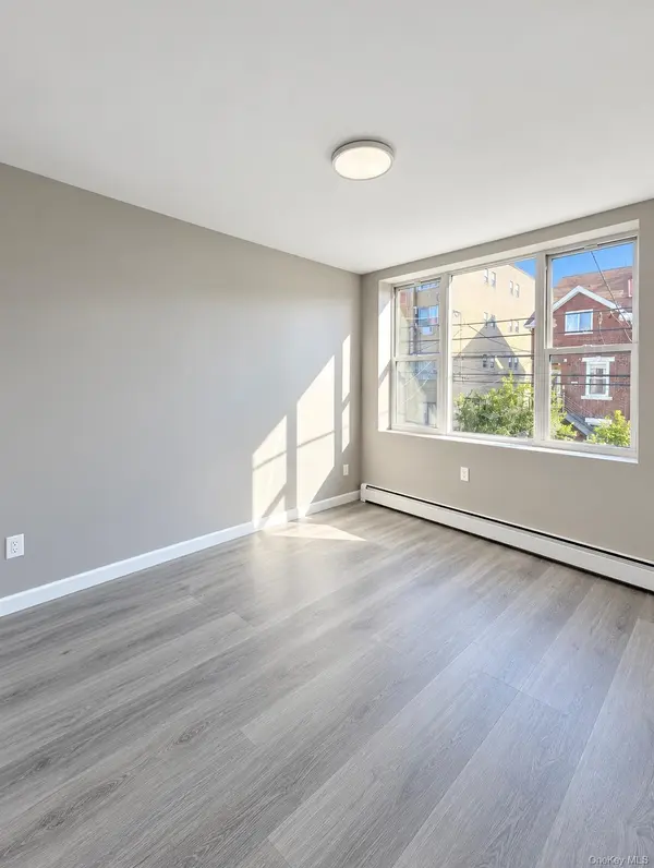 5611 Waldron ST, Corona, NY 11368