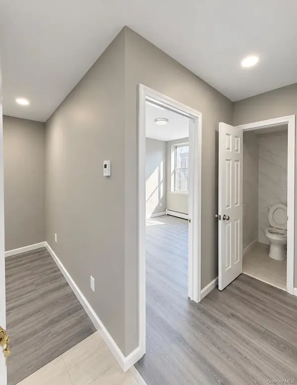 5611 Waldron ST, Corona, NY 11368