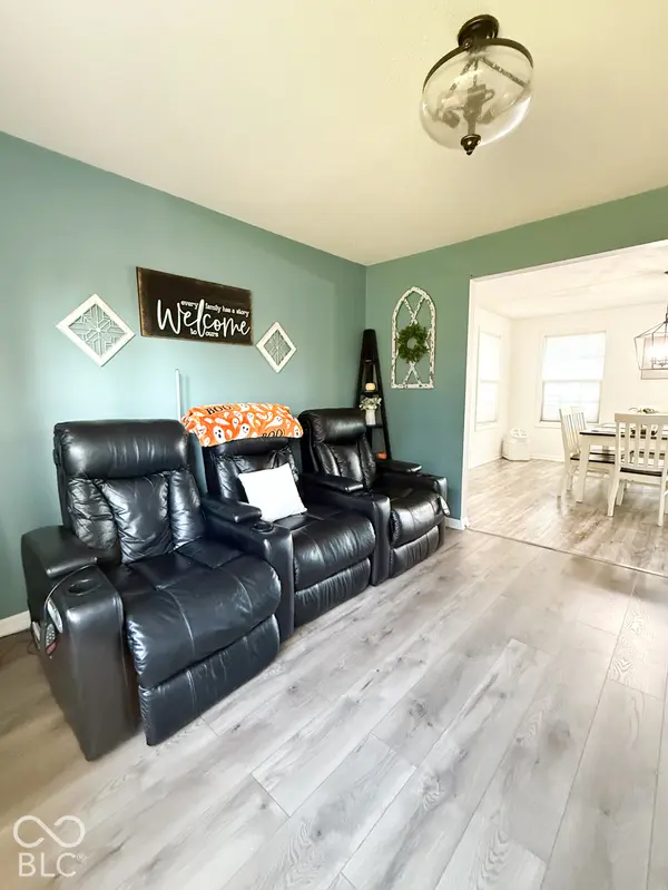 955 Cambridge LN, Edinburgh, IN 46124