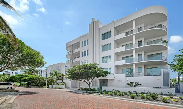 609 GOLDEN GATE PT #301, Sarasota, FL 34236