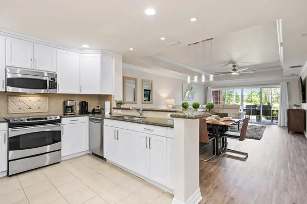 1106 SUNSET VIEW CIR #102, Reunion, FL 34747
