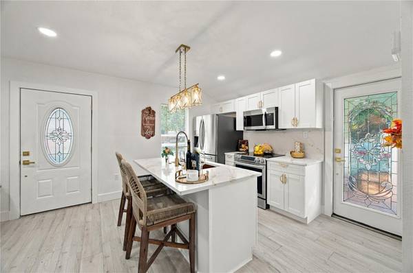 1503 E POWHATAN AVE, Tampa, FL 33610