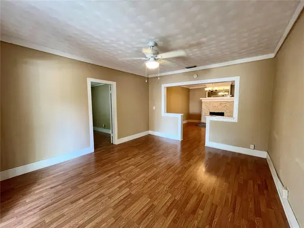 2913 W TAMPA BAY BLVD, Tampa, FL 33607