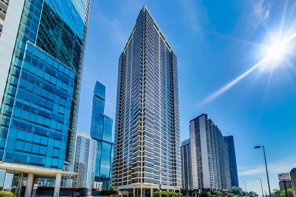 360 E Randolph ST #405, Chicago, IL 60601