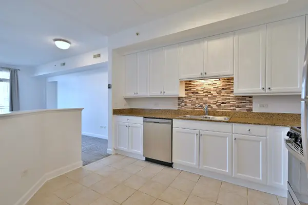 8300 Callie AVE #412, Morton Grove, IL 60053