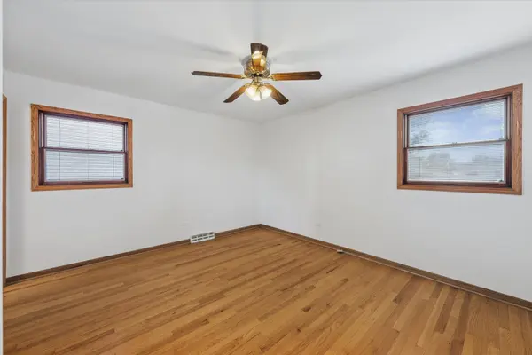 303 E Butterfield RD, Elmhurst, IL 60126